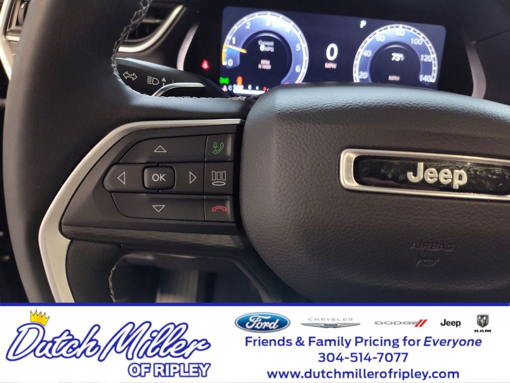2023 Jeep Grand Cherokee Laredo