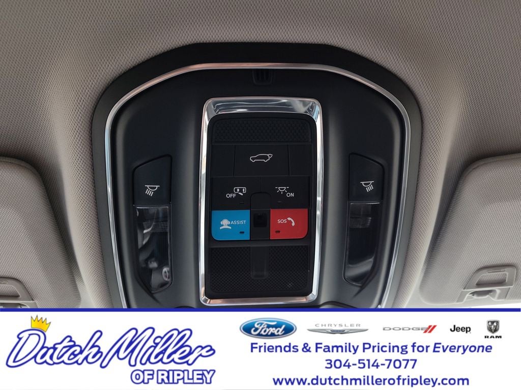 2023 Jeep Grand Cherokee Laredo