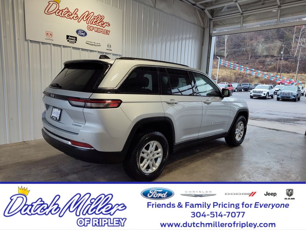 2023 Jeep Grand Cherokee Laredo