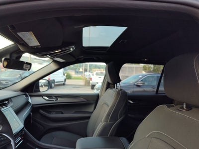 2025 Jeep Grand Cherokee Laredo X