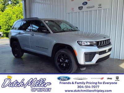 2026 Jeep Grand Cherokee Laredo Altitude