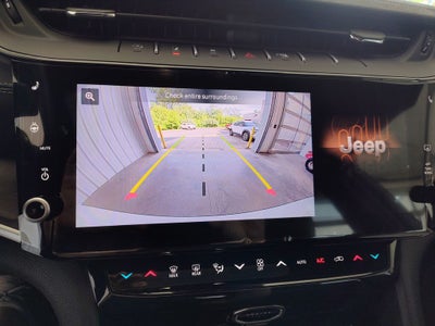 2026 Jeep Grand Cherokee Laredo Altitude
