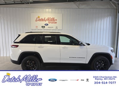 2026 Jeep Grand Cherokee Laredo Altitude