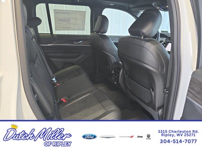 2026 Jeep Grand Cherokee Laredo Altitude