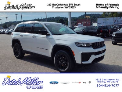 2026 Jeep Grand Cherokee Laredo Altitude