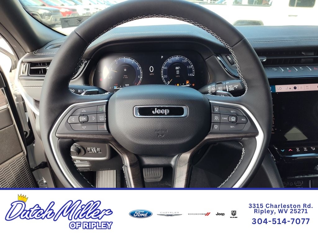 2026 Jeep Grand Cherokee Laredo Altitude