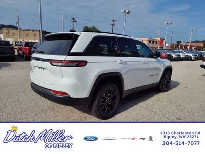 2026 Jeep Grand Cherokee Laredo Altitude