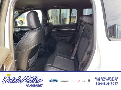 2026 Jeep Grand Cherokee Laredo Altitude