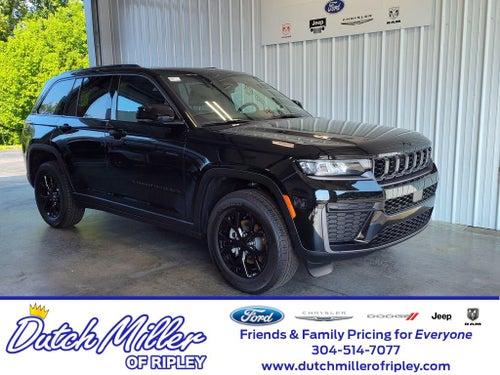 2026 Jeep Grand Cherokee Laredo Altitude
