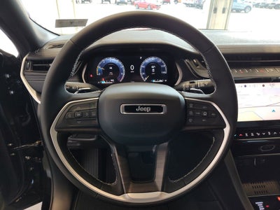 2026 Jeep Grand Cherokee Laredo Altitude
