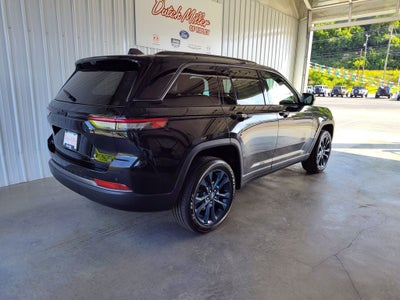 2026 Jeep Grand Cherokee 85th Anniversary Edition