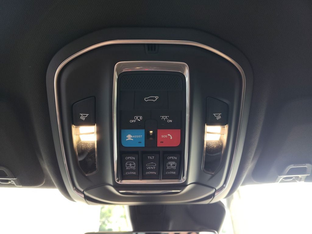 2026 Jeep Grand Cherokee Limited Reserve