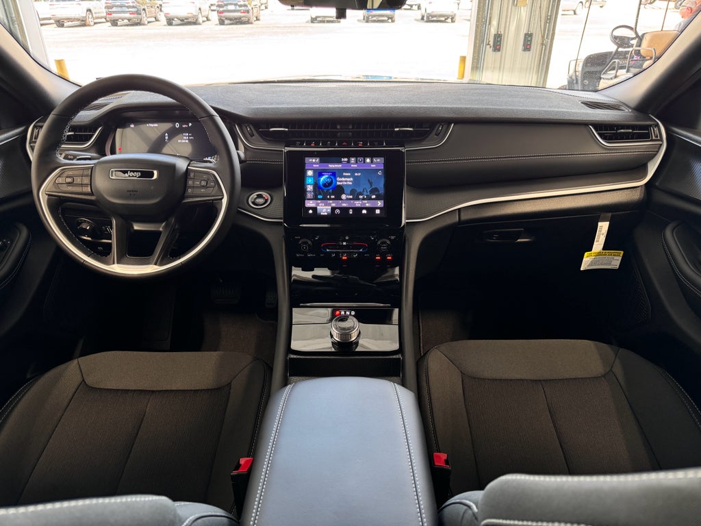 2025 Jeep Grand Cherokee L Laredo X