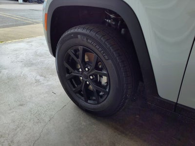 2026 Jeep Grand Cherokee L Laredo Altitude