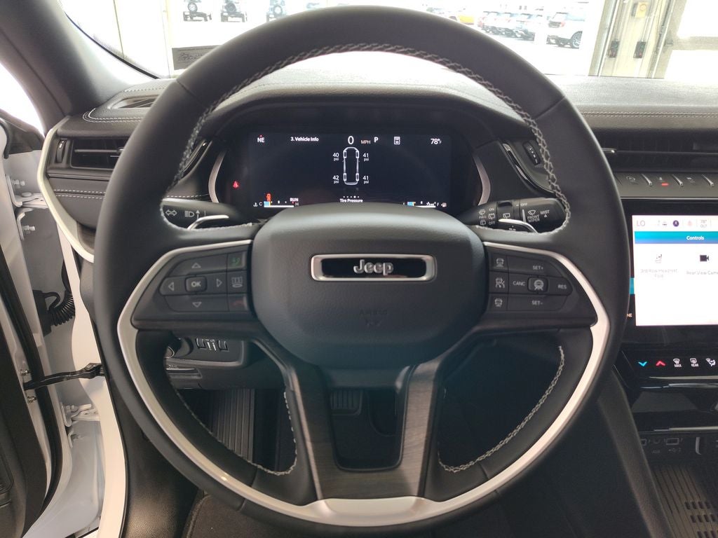 2026 Jeep Grand Cherokee L Laredo Altitude