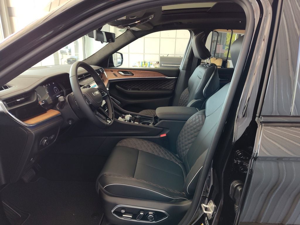 2026 Jeep Grand Cherokee L Summit