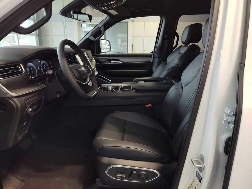 2026 Jeep Grand Wagoneer Limited Altitude