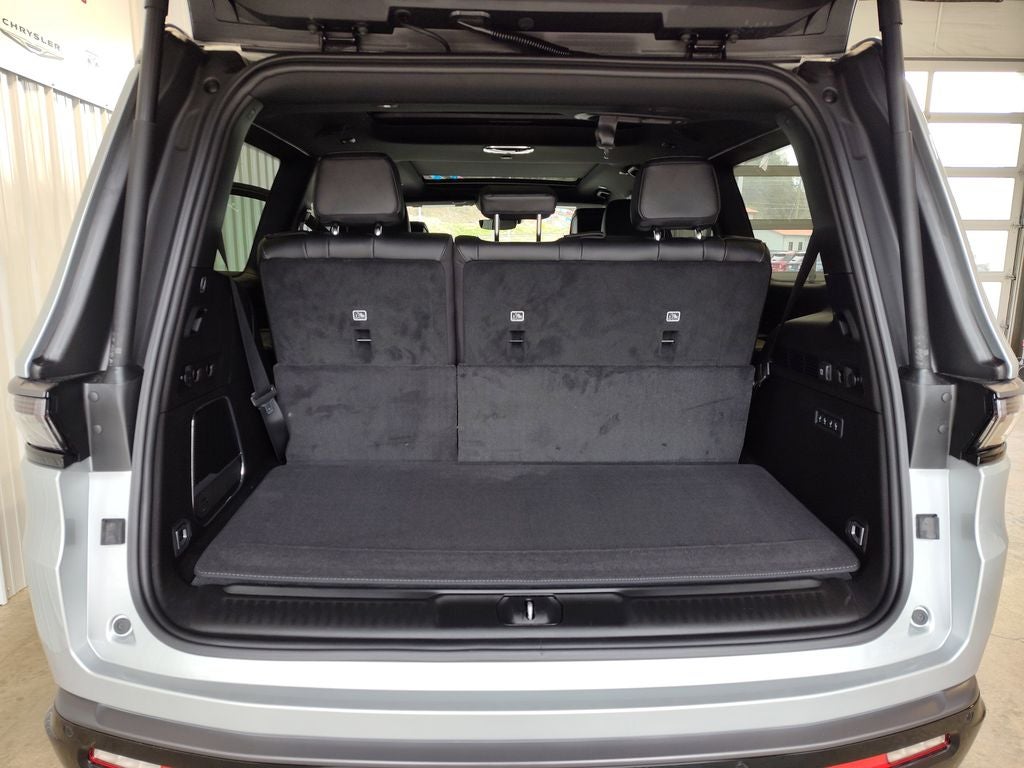 2026 Jeep Grand Wagoneer Limited Altitude