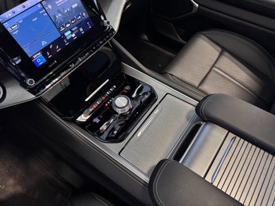 2025 Jeep Wagoneer Series II Carbide