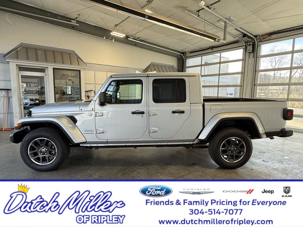 2023 Jeep Gladiator Overland