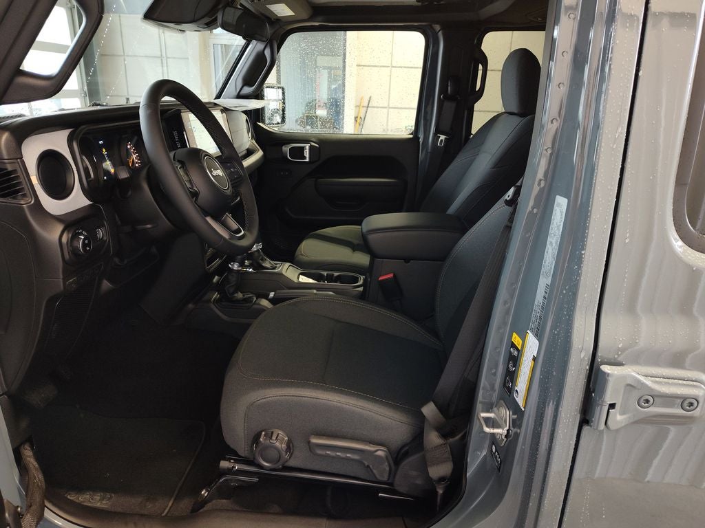 2026 Jeep Gladiator Sport S photo 4