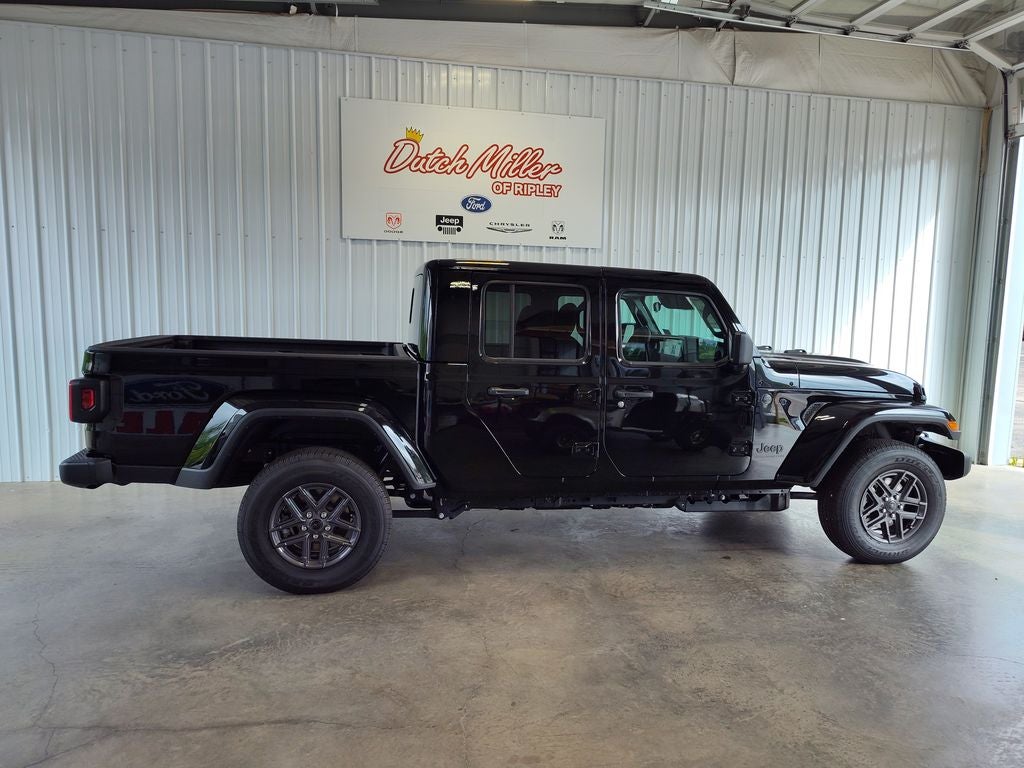 2026 Jeep Gladiator Willys 41