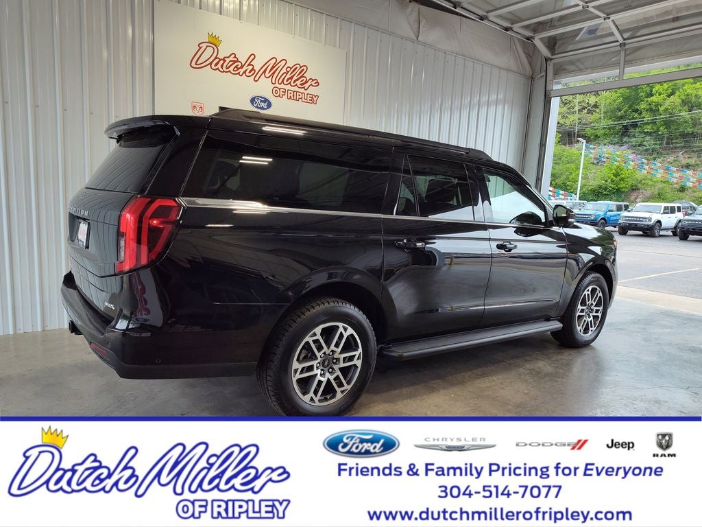 2025 Ford Expedition MAX Active