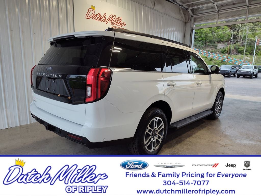 2025 Ford Expedition Active