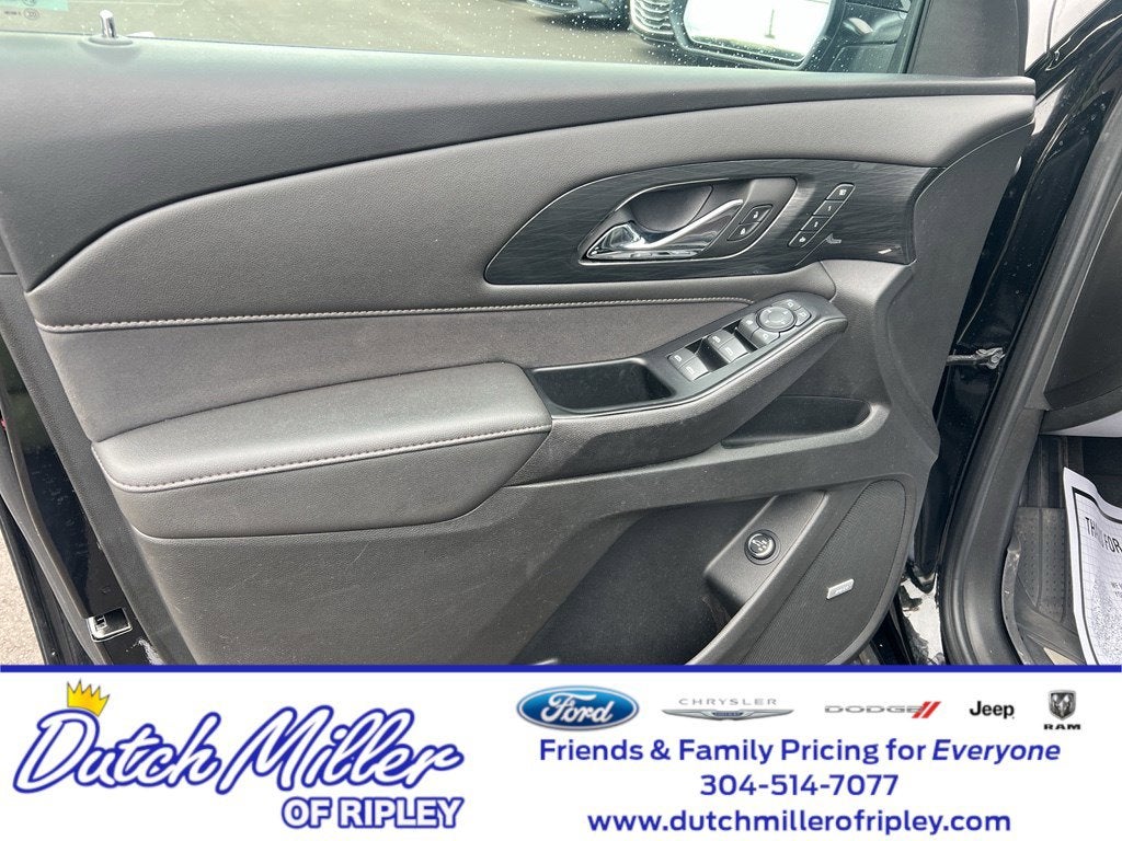 2023 Chevrolet Traverse High Country