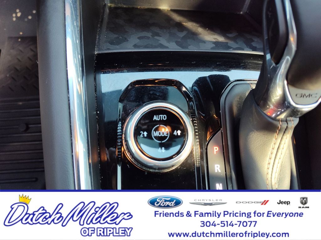 2024 GMC Canyon 4WD AT4