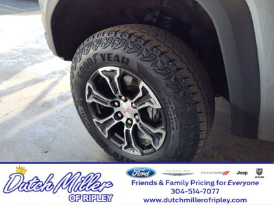 2024 GMC Canyon 4WD AT4