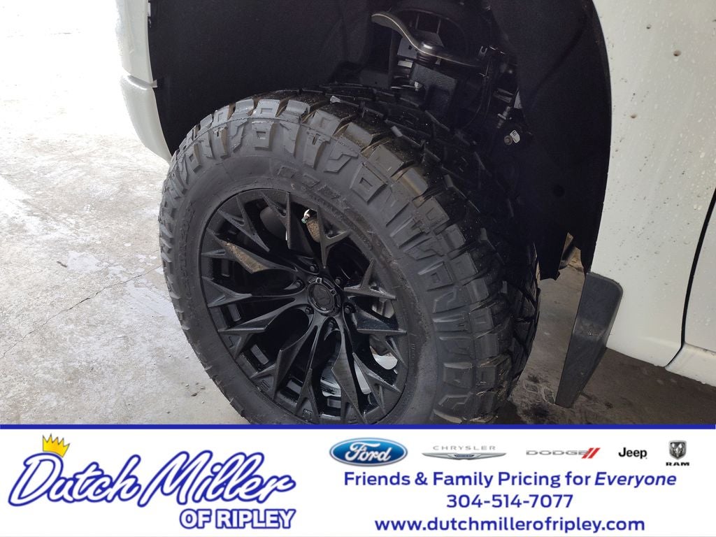 2025 Chevrolet Silverado RST