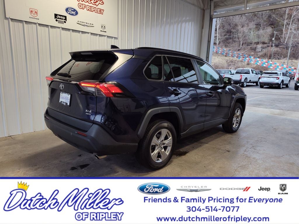 2022 Toyota RAV4 XLE