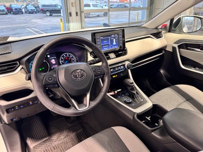2022 Toyota RAV4 Hybrid XLE