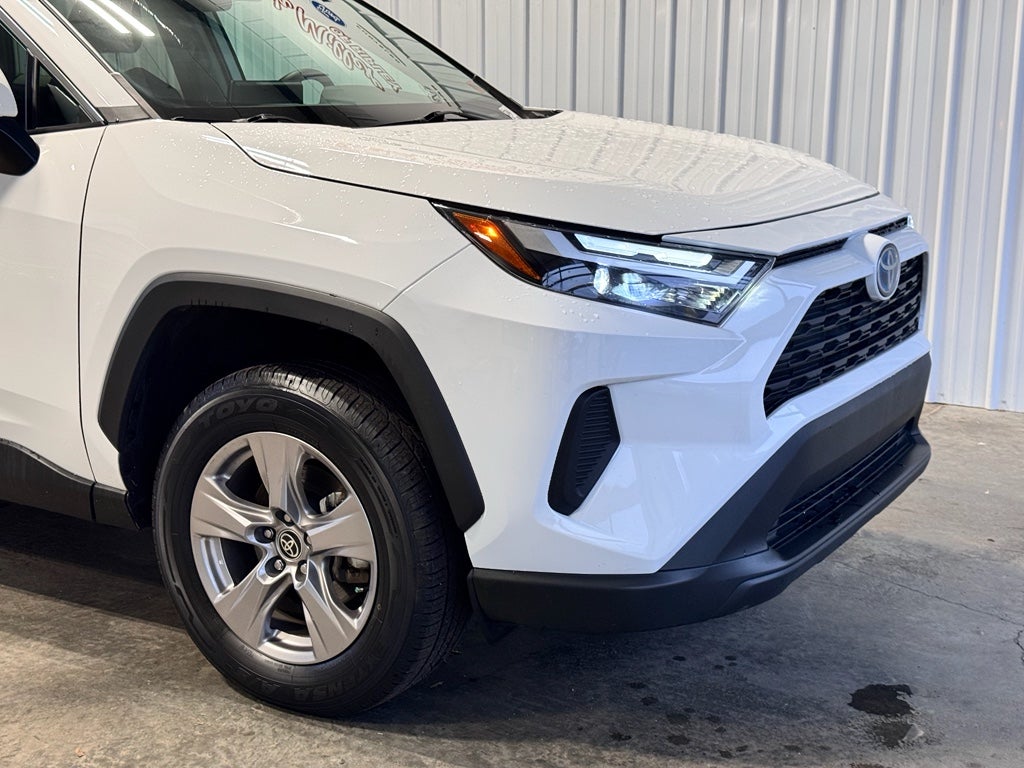 2022 Toyota RAV4 Hybrid XLE