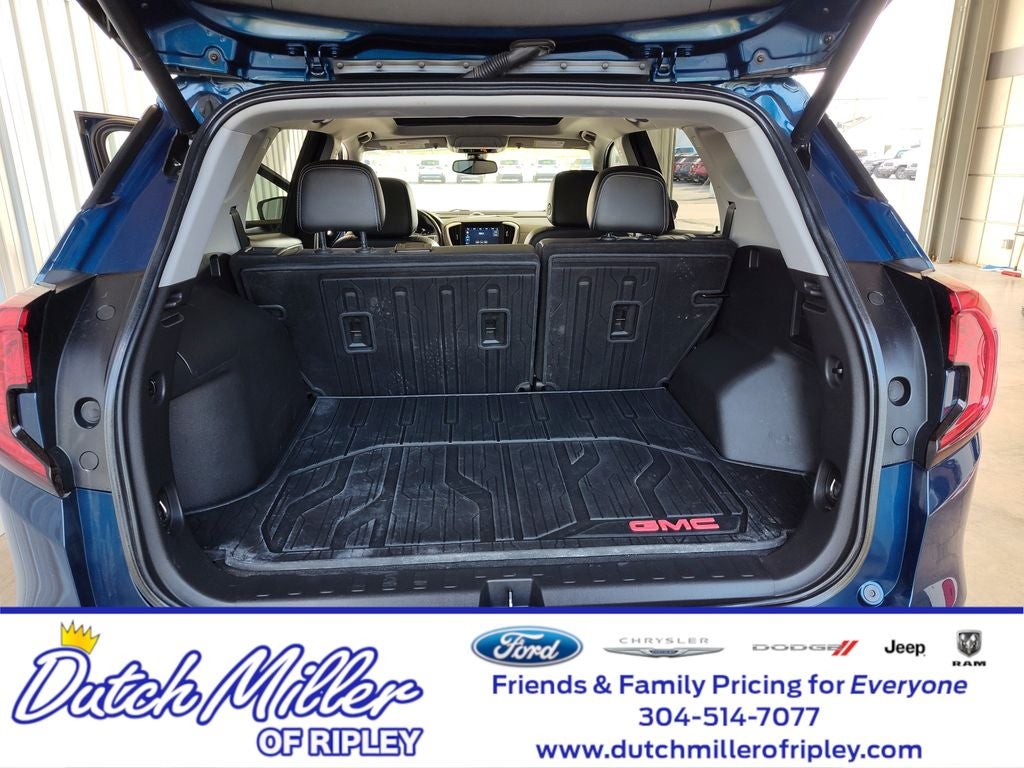 2022 GMC Terrain SLT