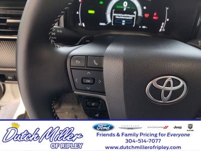 2025 Toyota Camry Hybrid SE