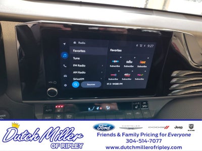 2025 Toyota Camry Hybrid SE