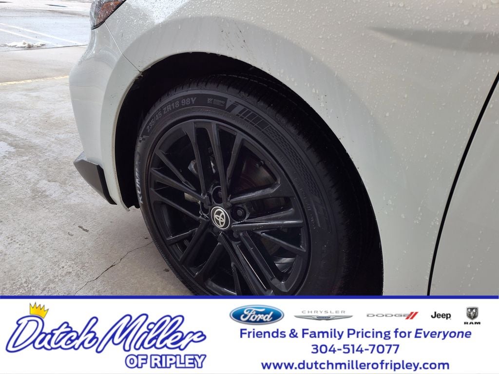 2025 Toyota Camry Hybrid SE