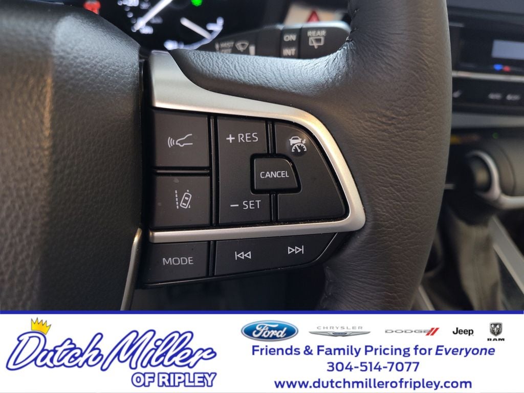 2025 Toyota Sienna XLE