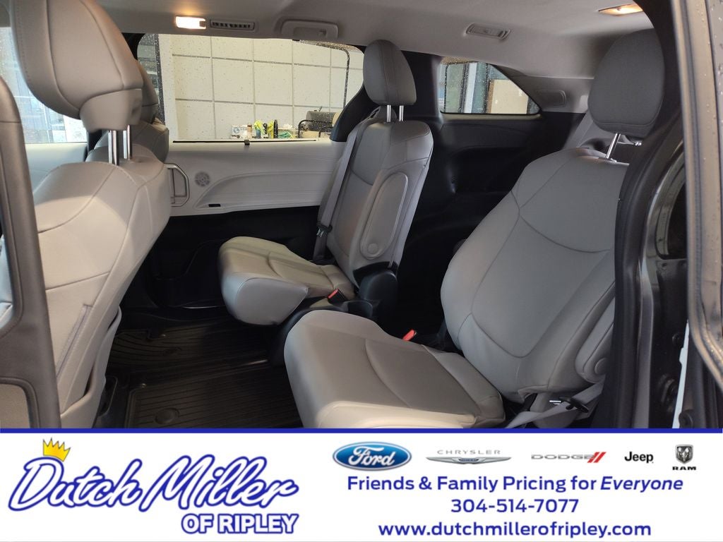 2025 Toyota Sienna XLE