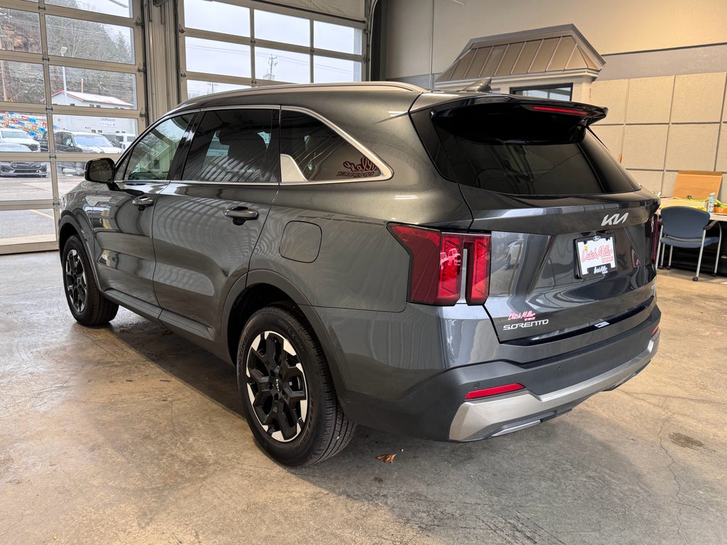 2024 Kia Sorento S