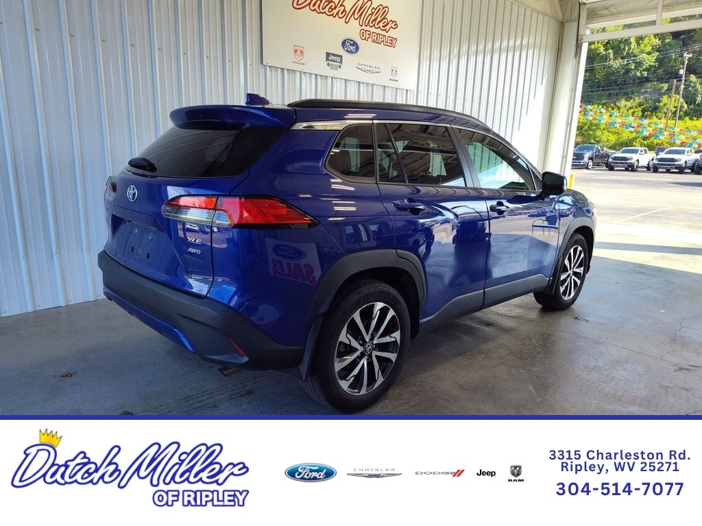2024 Toyota Corolla Cross XLE