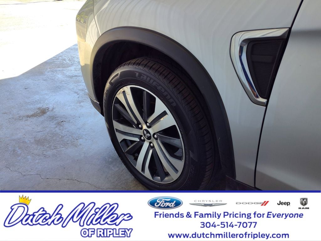 2025 Mitsubishi Outlander Sport SE
