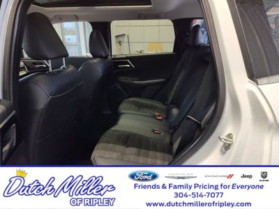 2023 Mitsubishi Outlander SE