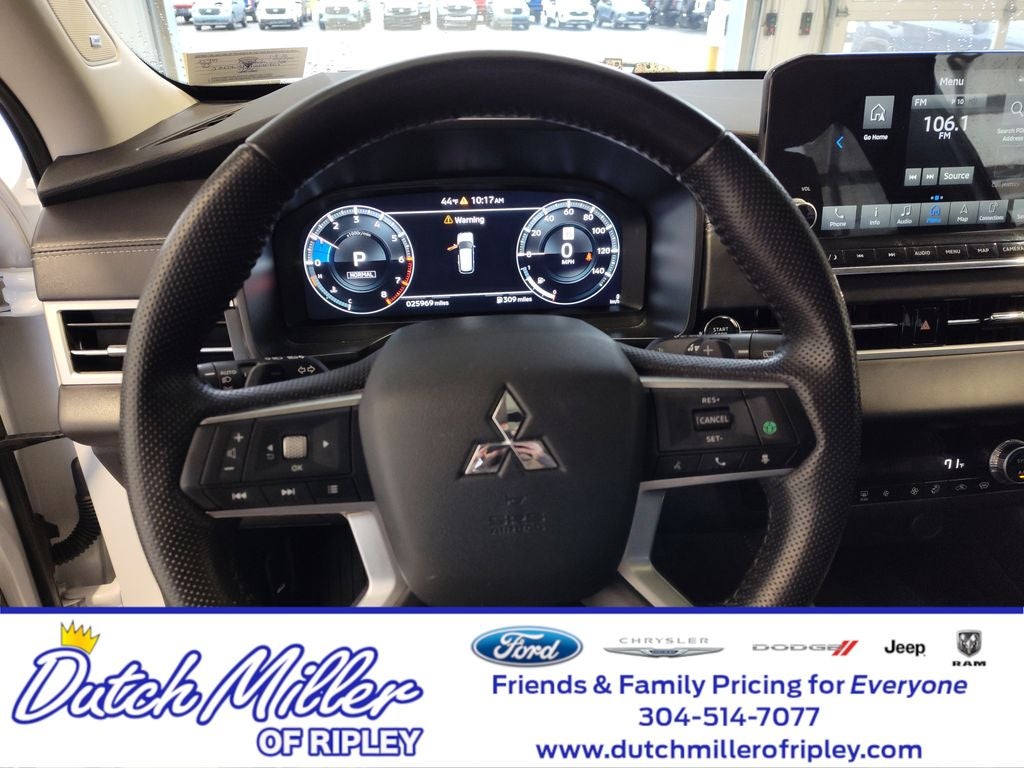 2023 Mitsubishi Outlander SE