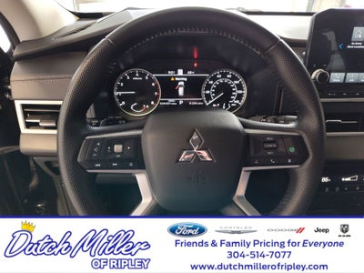 2024 Mitsubishi Outlander SE