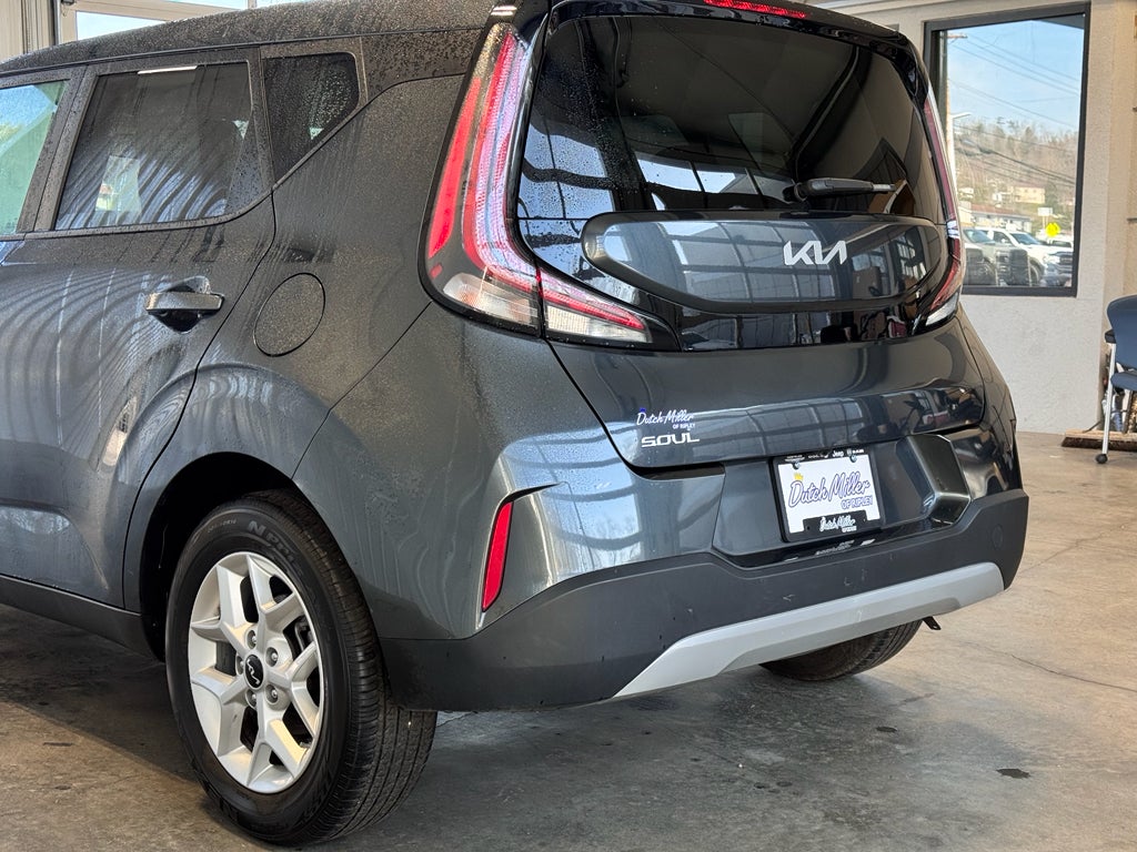 2024 Kia Soul LX